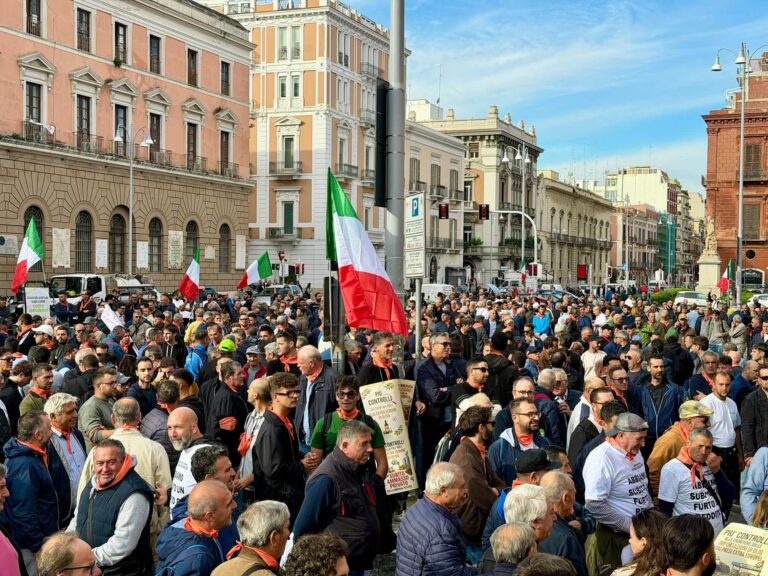 Bari, protesta olivicoltori: non copriamo nemmeno i costi di produzione 2 2