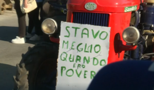 Caro carburante, a San Marco Argentano continua la protesta degli agricoltori 3 povero